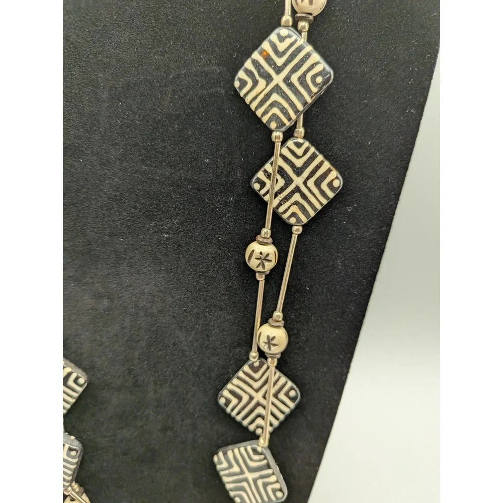 Kenya Batik Bone Bead Necklace Tribal Geometric Statement Black Cream Brown - Picture 9 of 10
